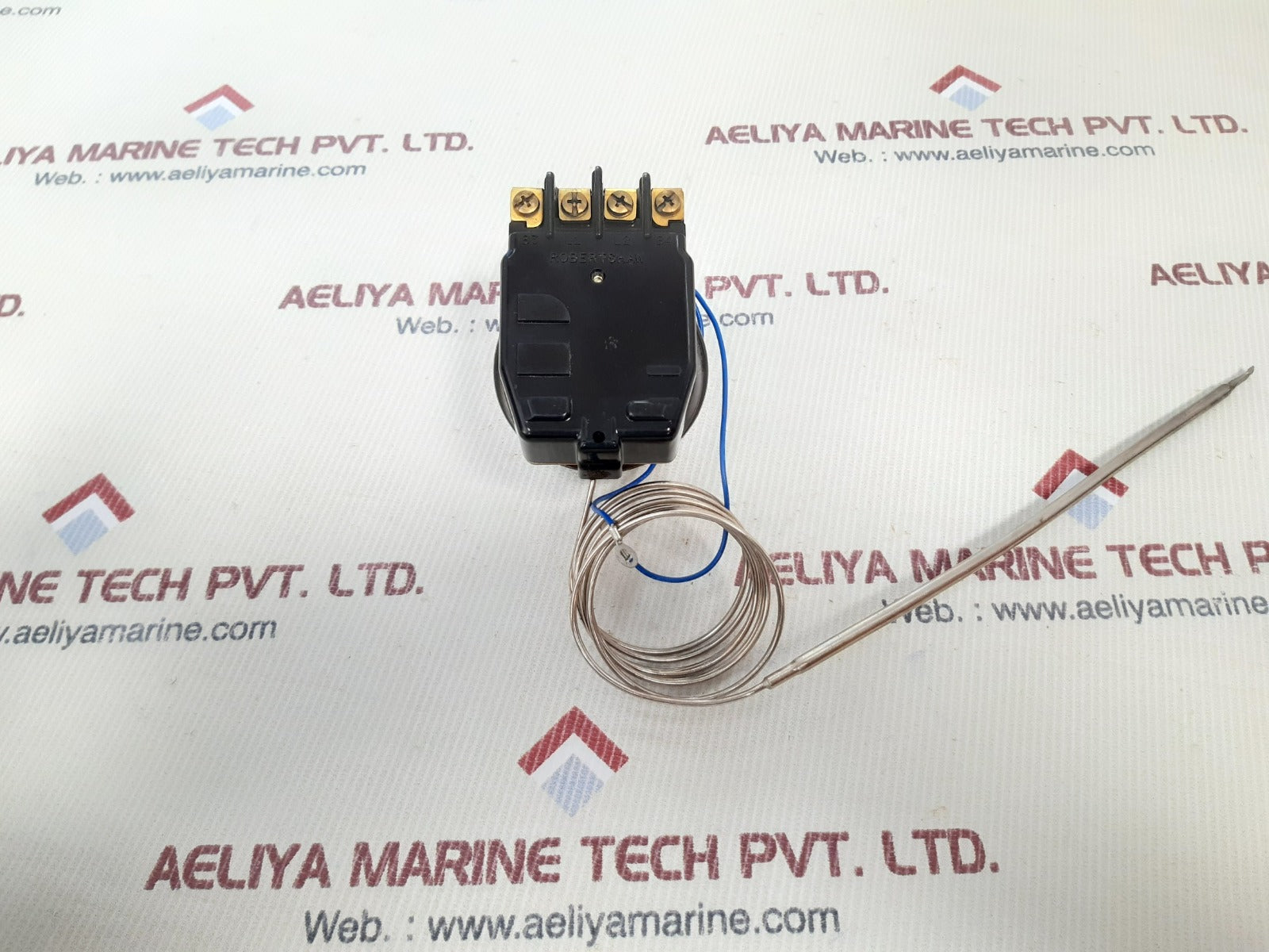 Robertshaw 25a-250v ac thermostat