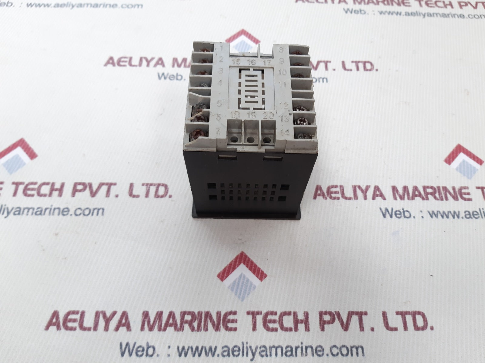 Multispan utr-2044 universal timer