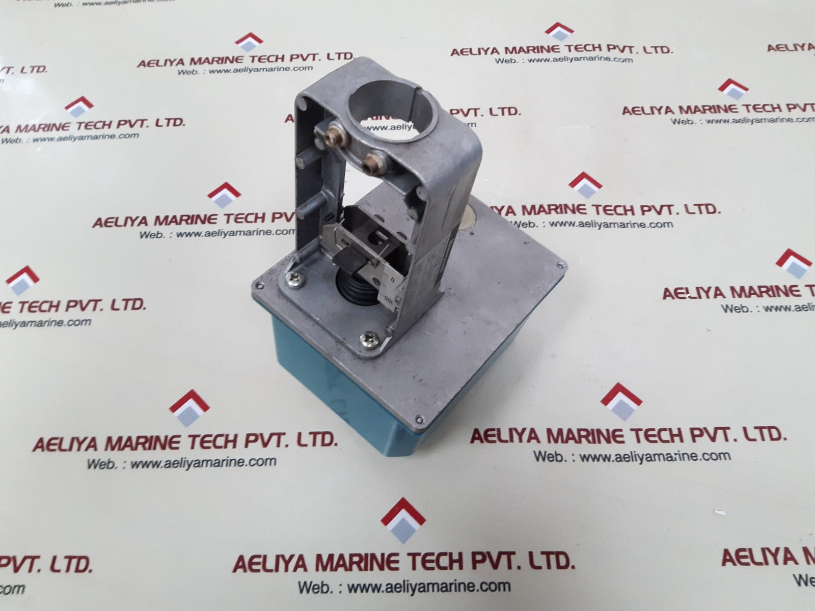 Honeywell m7420a1009-2 electric valve actuator