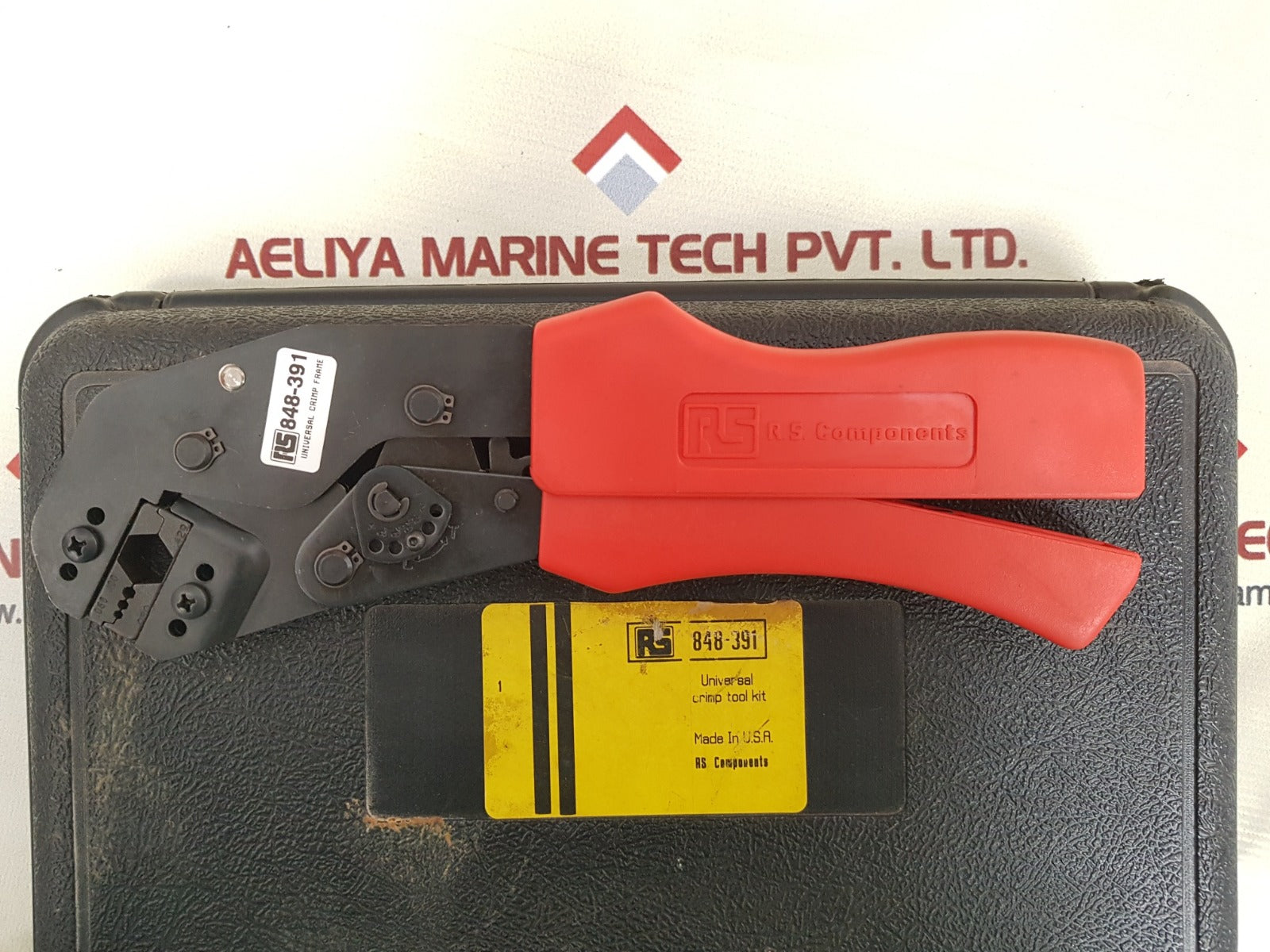 Rs components 848-391 universal crimp tool kit