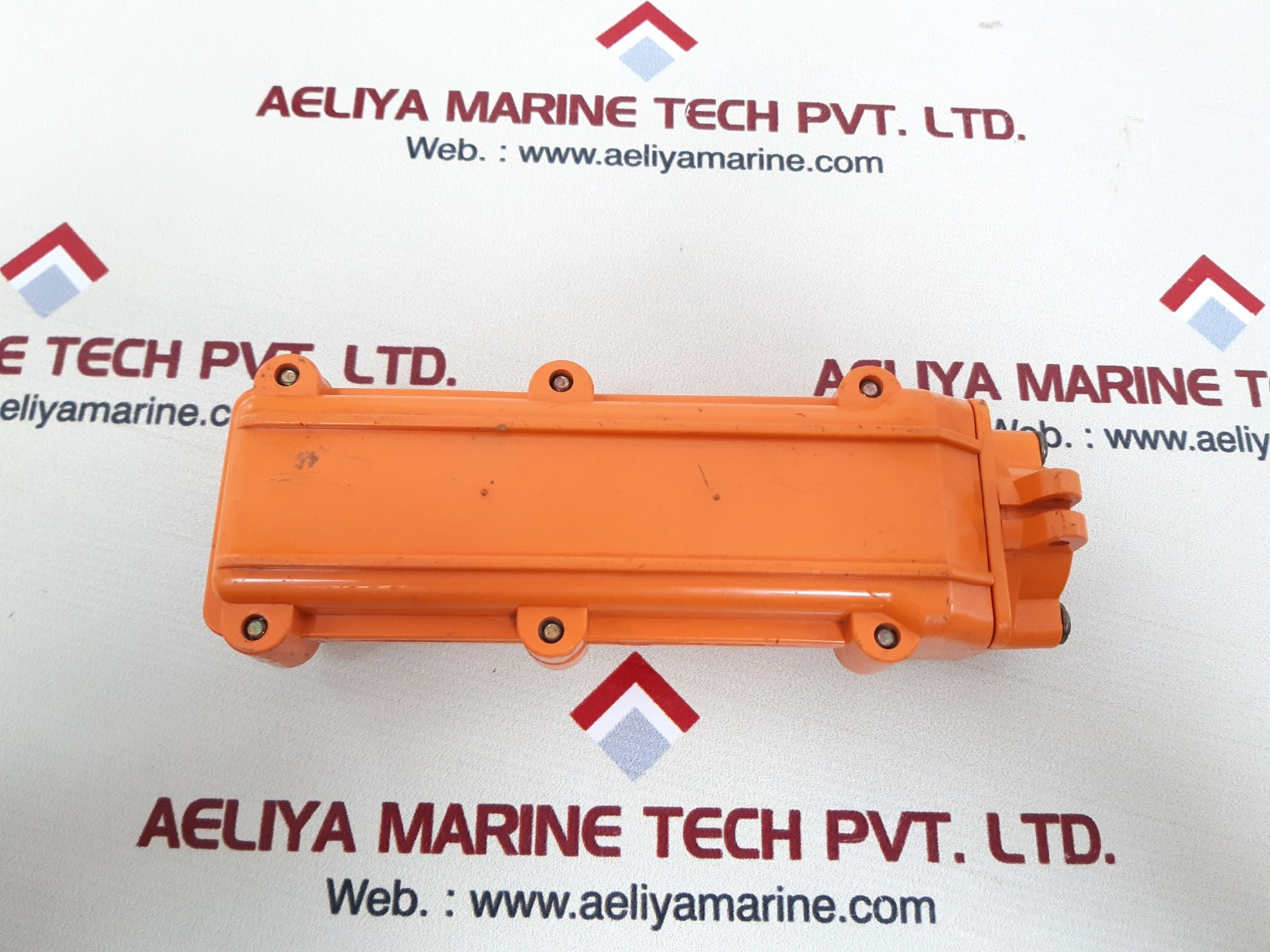 Cob push button switch
