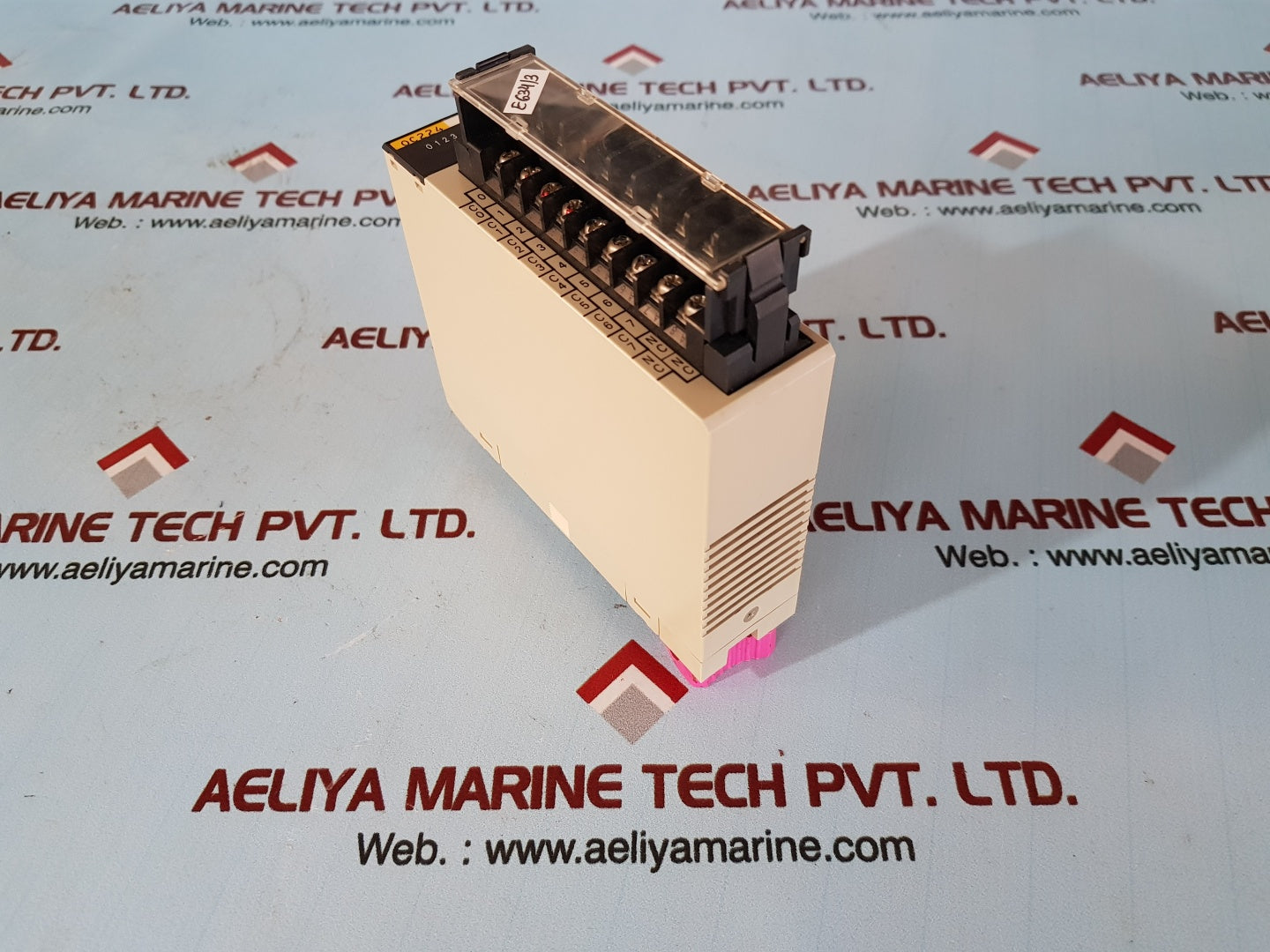 Omron c200h-0c224 output unit