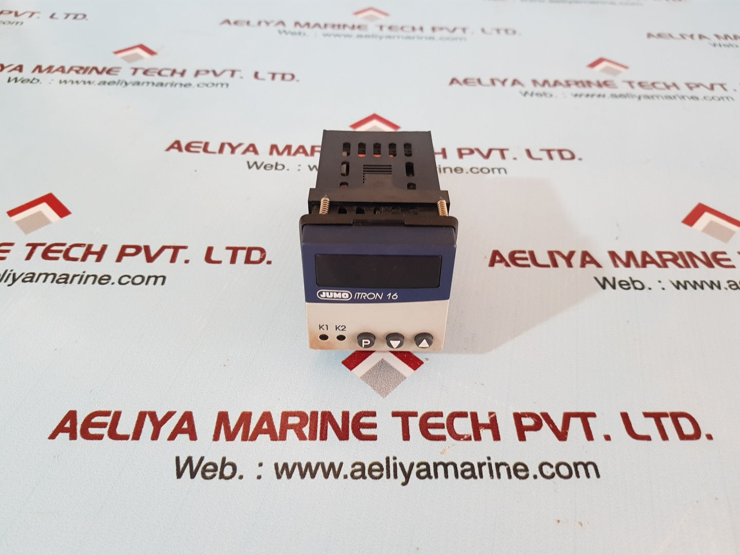 Jumo itron 16 702041/88-888-000-23/061 temperature controller