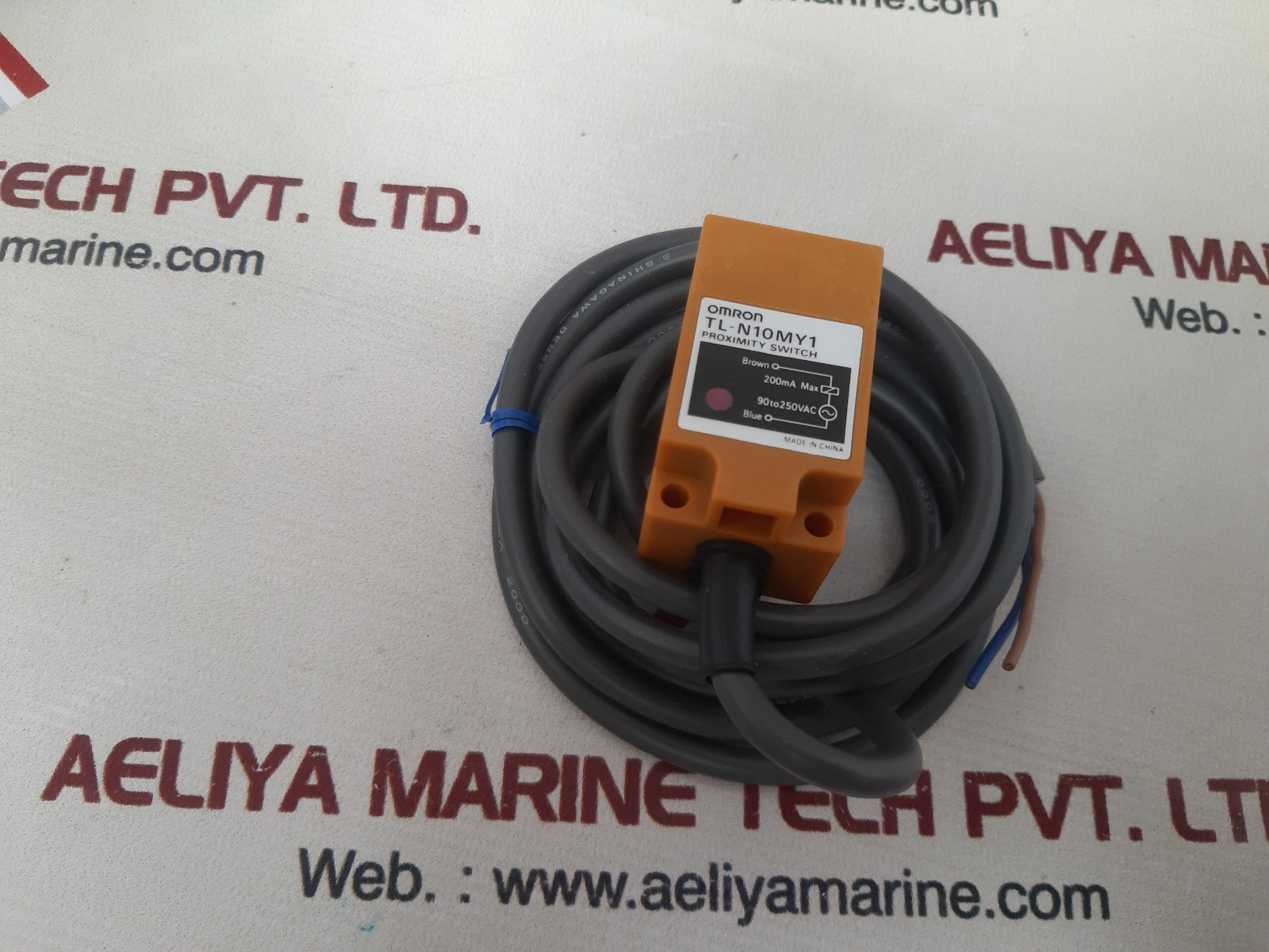 Omron tl-n10my1 proximity switch