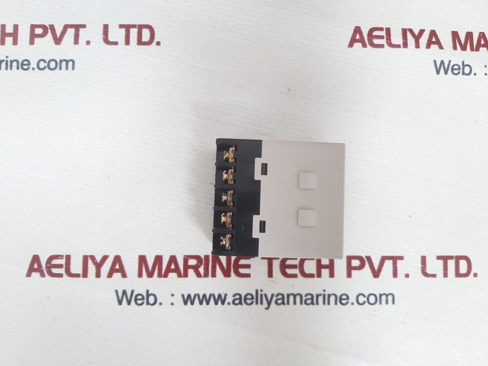 Omron g7j-2a2b-b relay