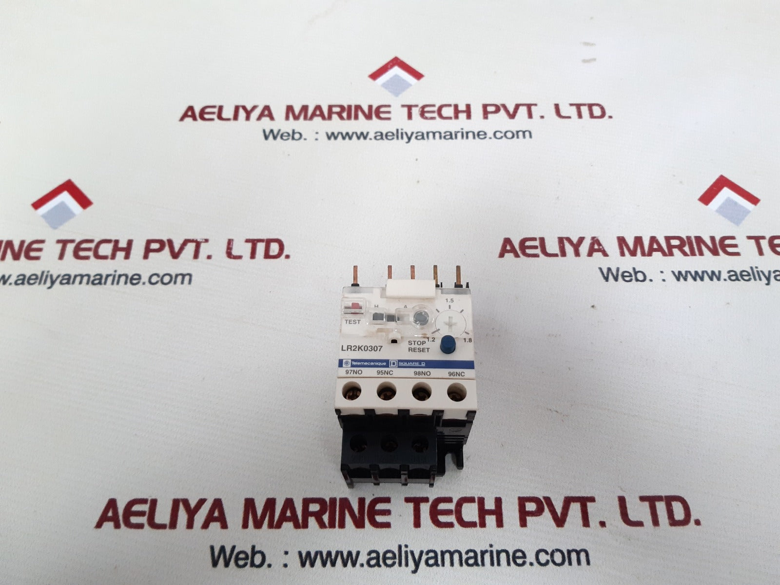 Schneider electric lr2k0307 auxiliary contact