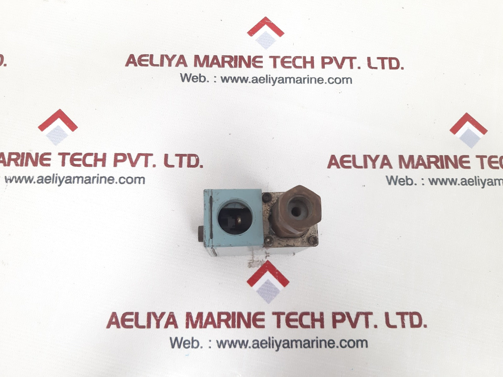 Telemecanique xmj-a091 pressure switch