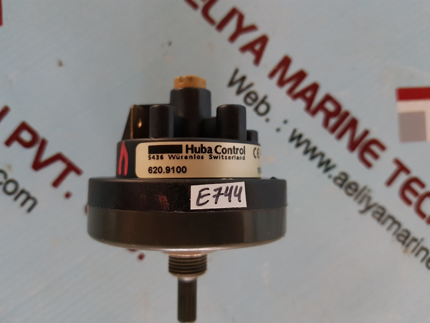 Huba control 620.9100 encoder/sensor