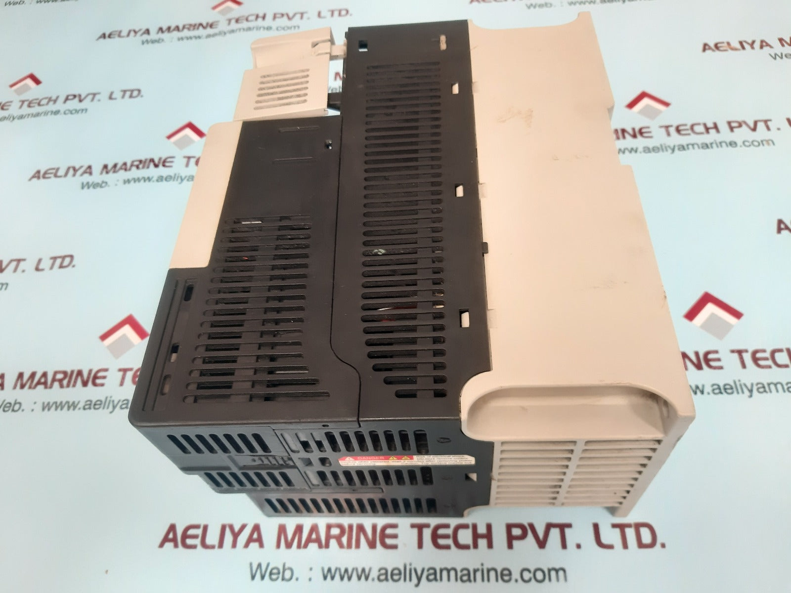 Allen-bradley 25b-d013n104 power flex 525 power module