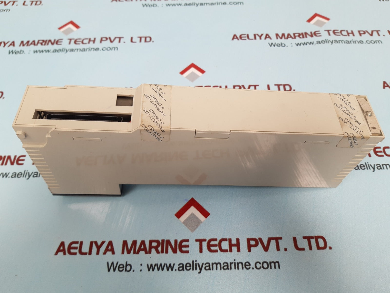 Schneider electirc 140 aci 030 00 modicon quantum analog input module