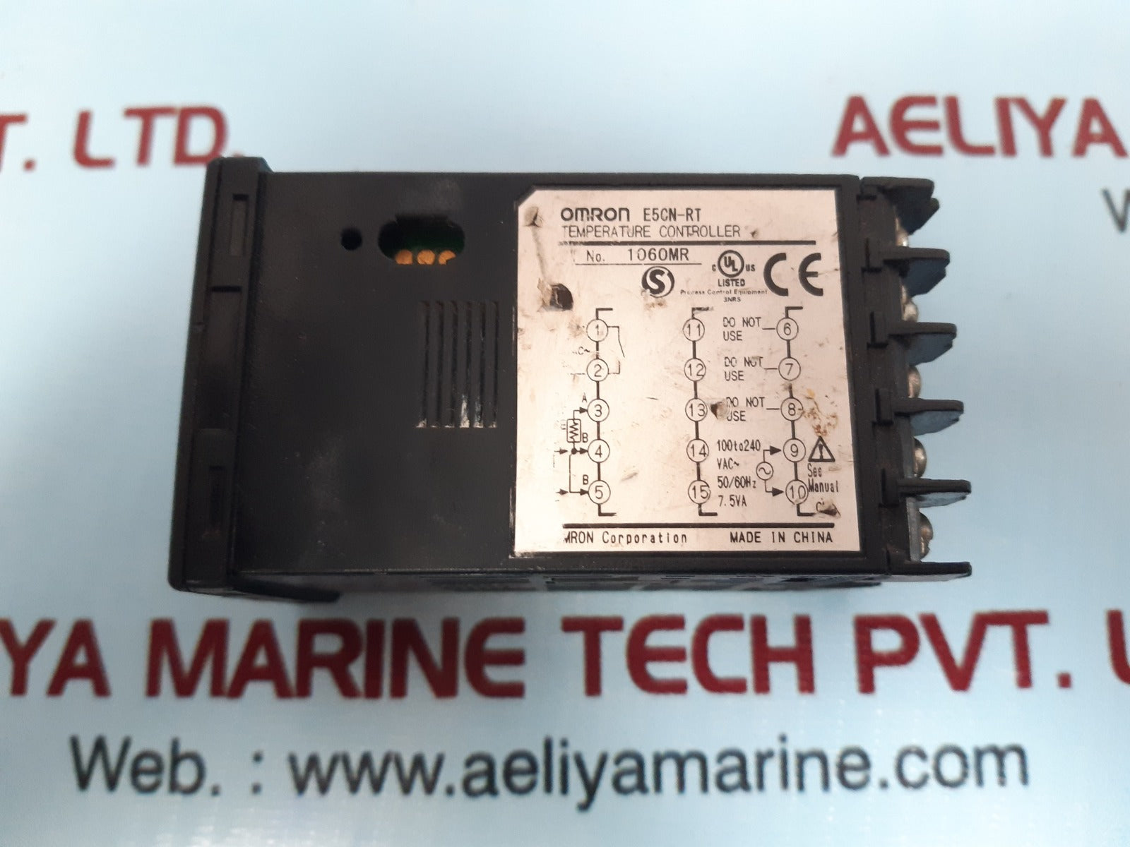 Omron e5cn-rt temperature controlle