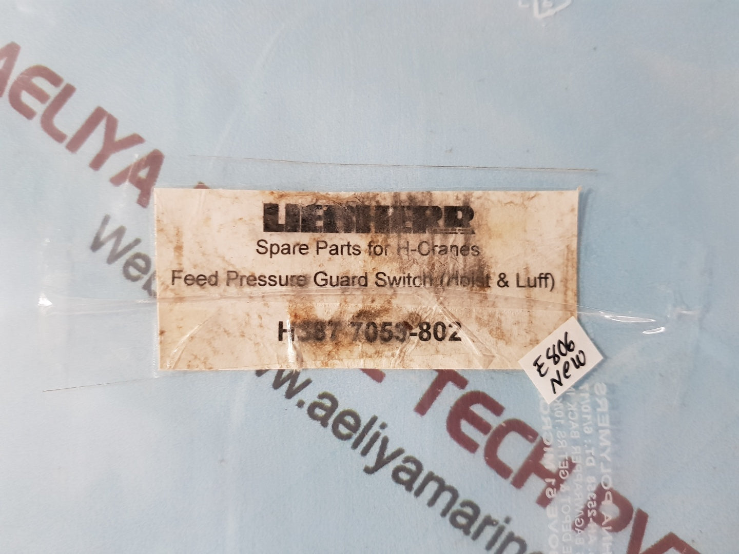 Liebherr h387-7053-802 pressure switch