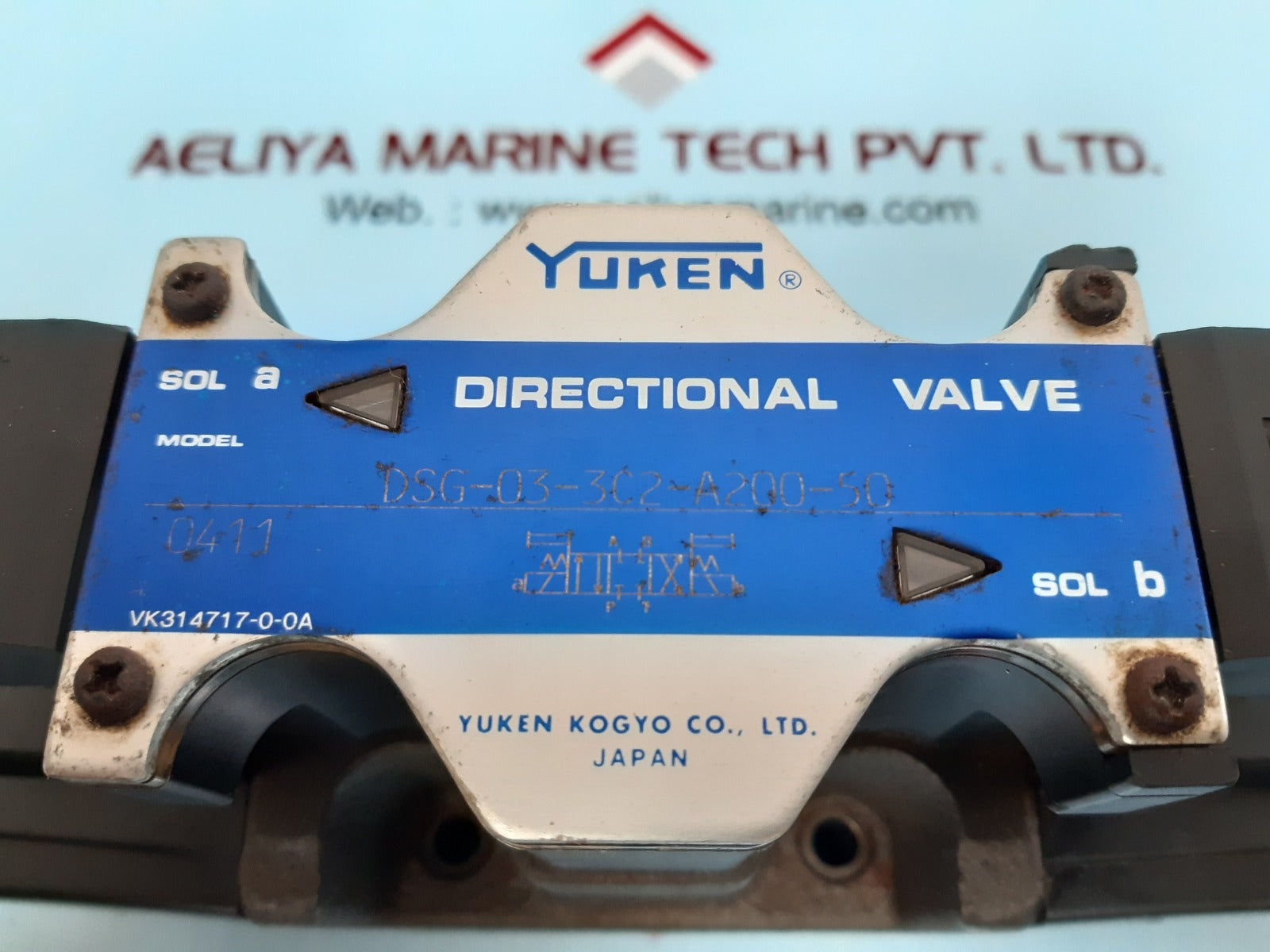 Yuken dsg-03-3c2-a200-50 directional valve