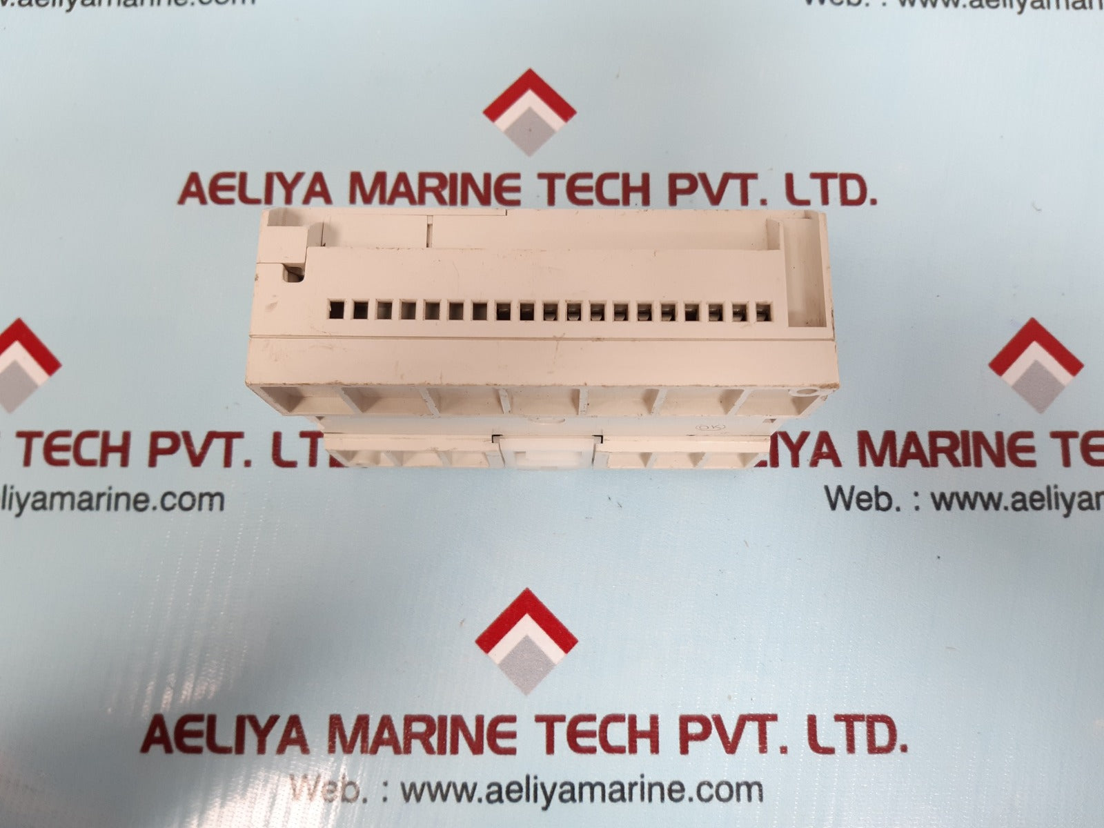 Mitsubishi al2-14mr-d programmable controller 24vdc
