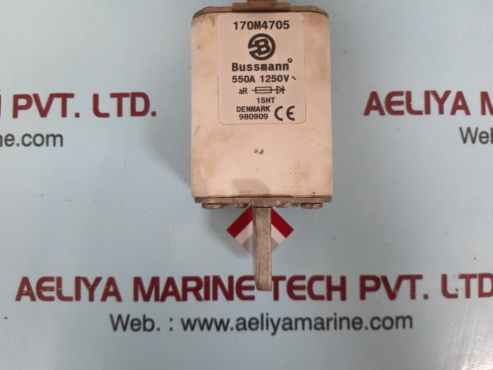 Bussmann 170m4705 fuse 550a 1250v