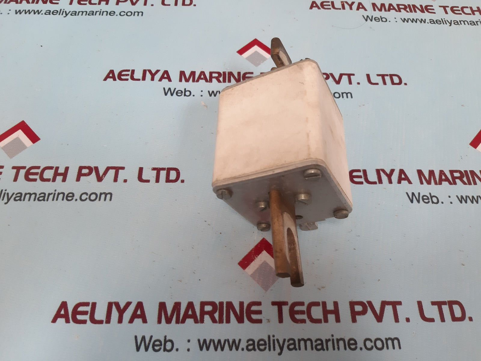 Siemens 3ne3 338-8 capacitor 800a 800v