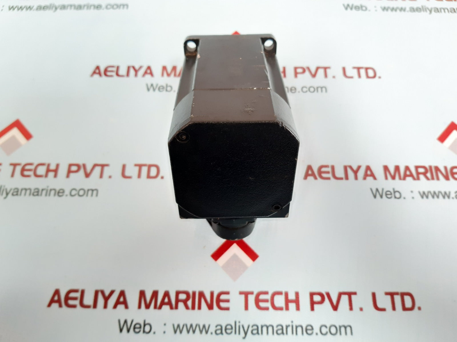 B&R 8lva23.r0030d100-0 servo motor
