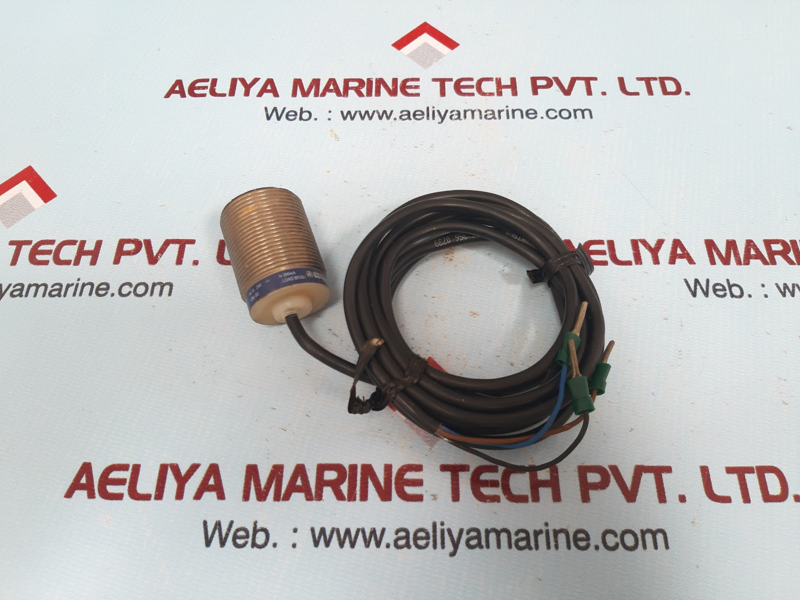 Telemecanique xs530b1pal2 proximity sensor
