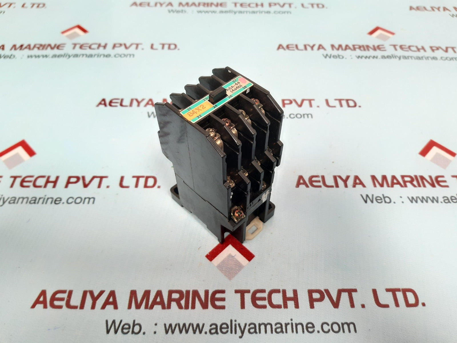Toshiba A8A-44 (4A4B) Control Relay 100V-50Hz 100-110V-60Hz