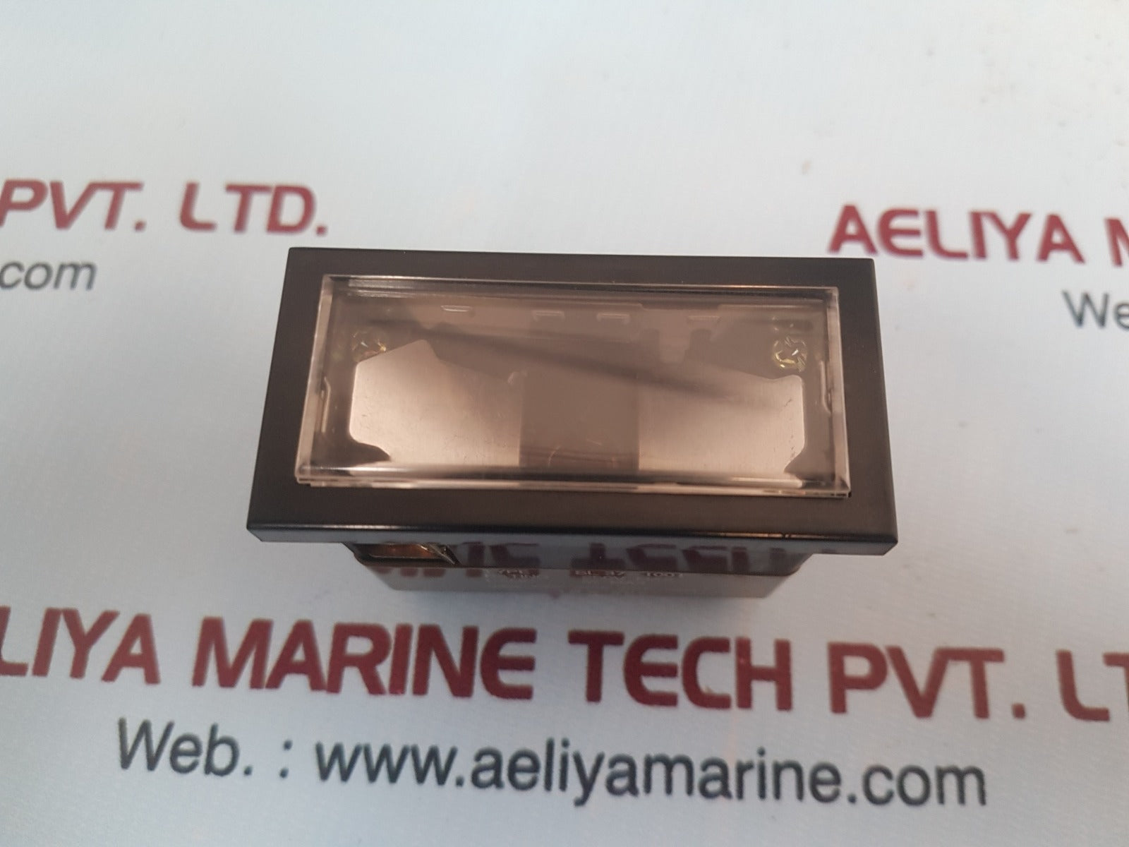 Idec Izumi Sl 37-1001 Square Display Light 250V Max