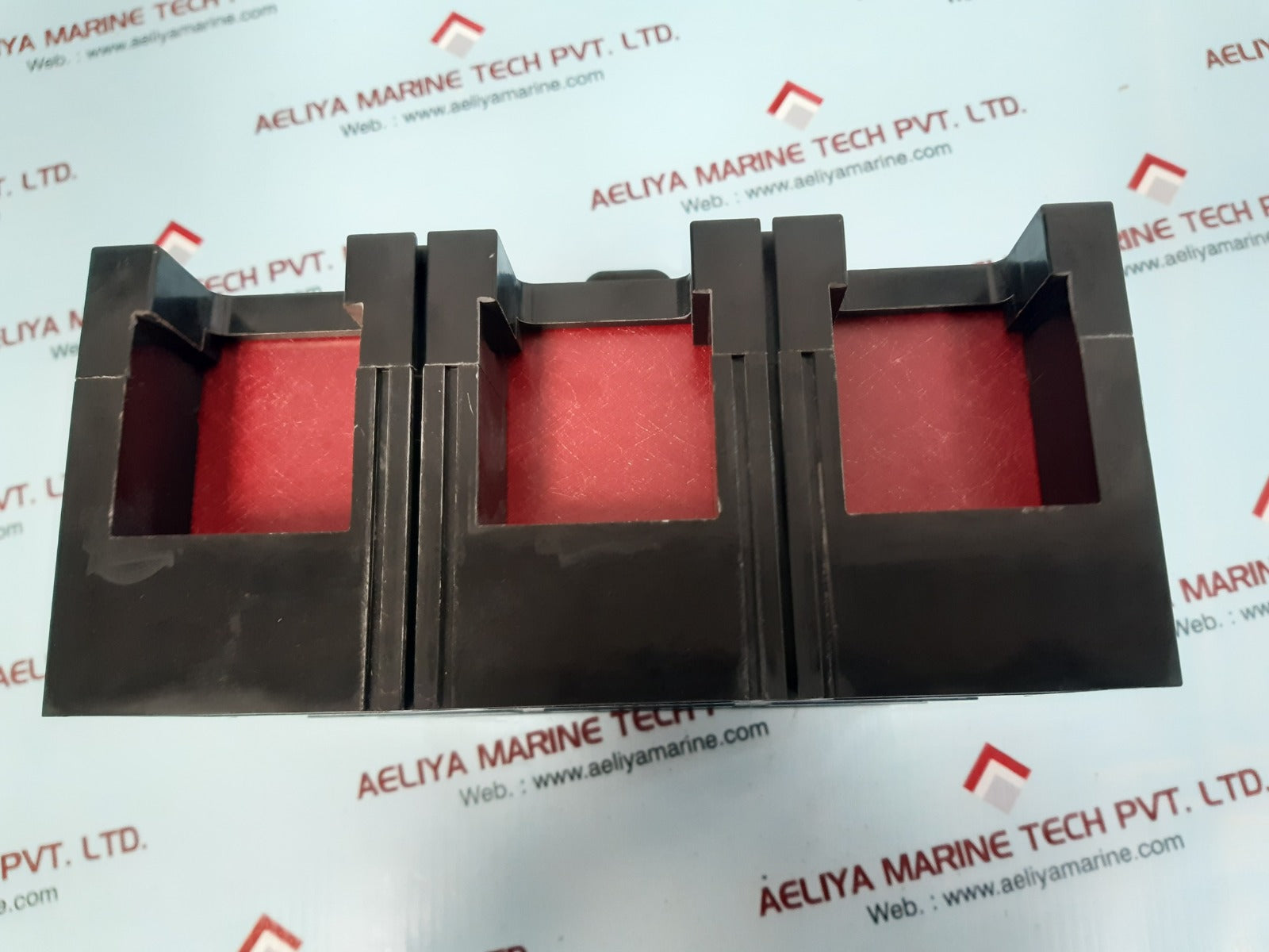 Hyundai electric hgm630na circuit breaker