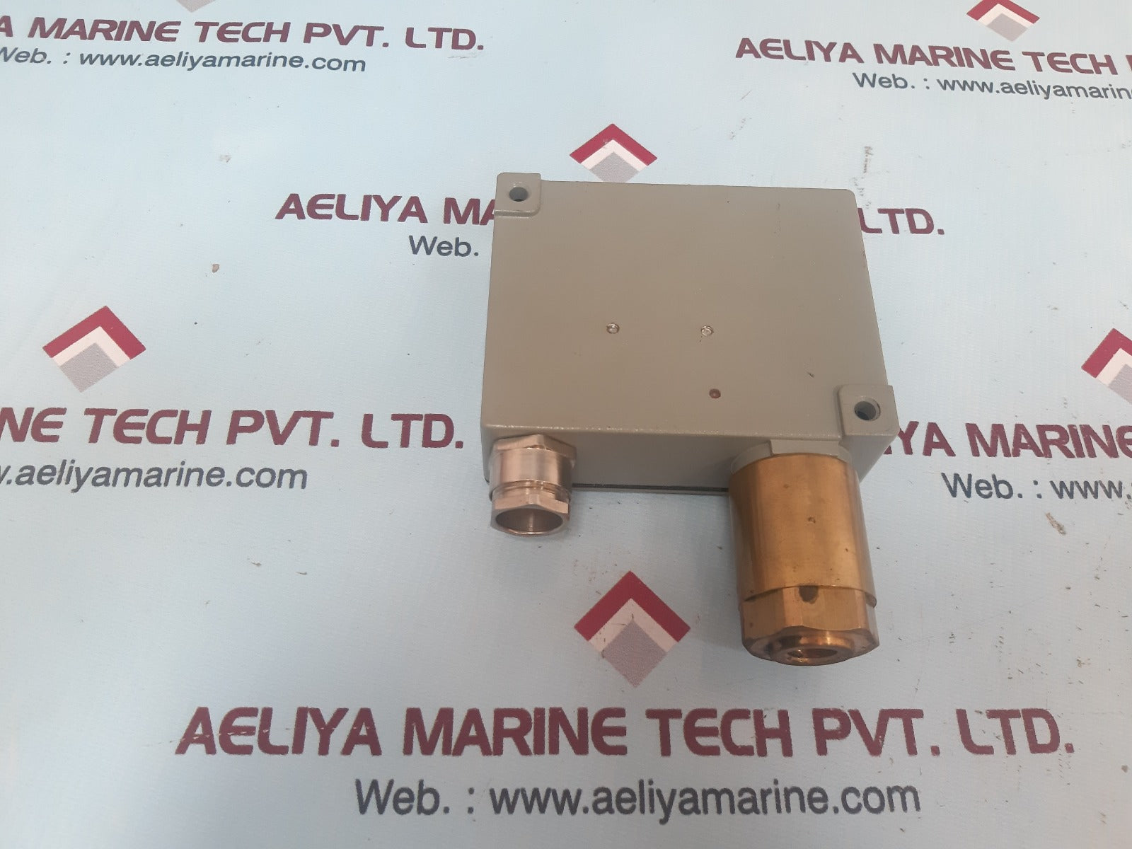 Trafag 904.2376.903 Pressure Switch Ip65 0..4 Kg/Cm2