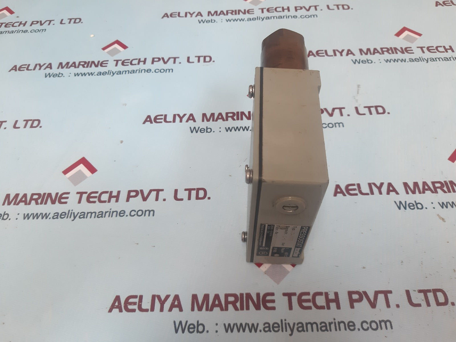 Trafag 904.2377 Pressure Switch 0-6 Bar