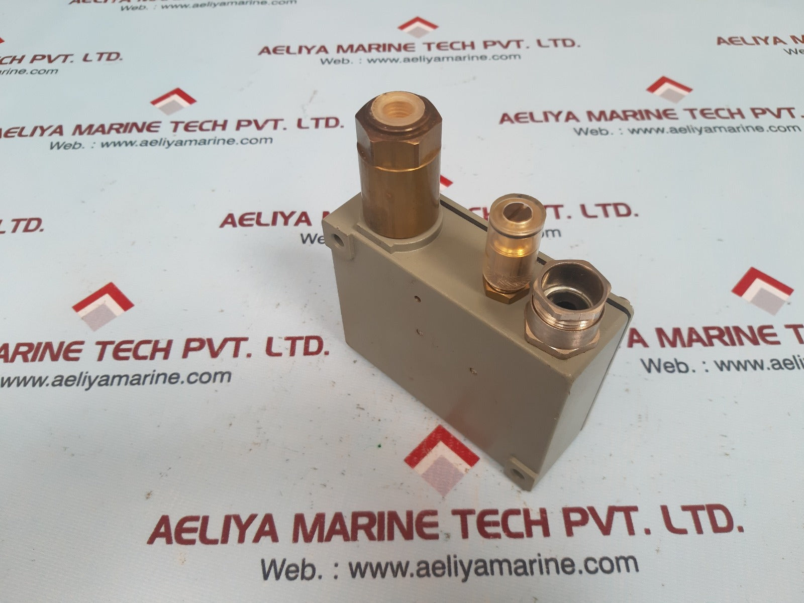 Trafag 907.2381.907 pressure switch