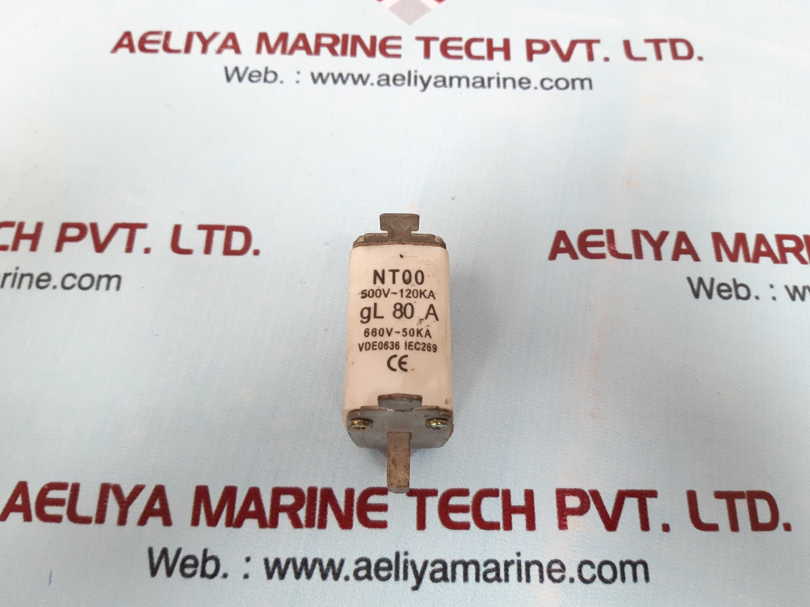 Nt00 gl 80a fuse 500v~120ka used
