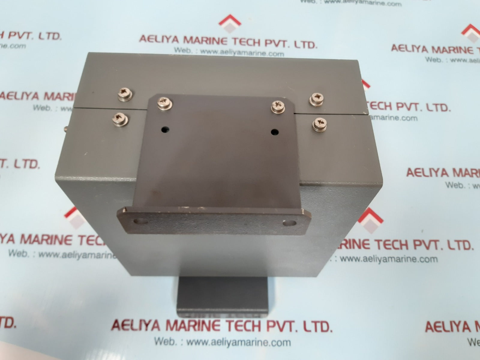 Rytheon anschutz nav data repeater 133-812.ng002 e02