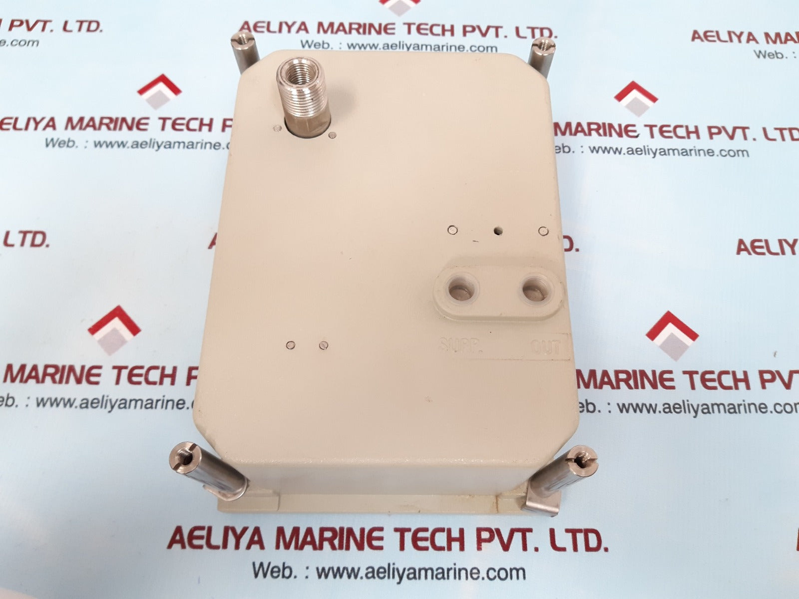Omc 85 p av series 80 pressure indicating transmitter