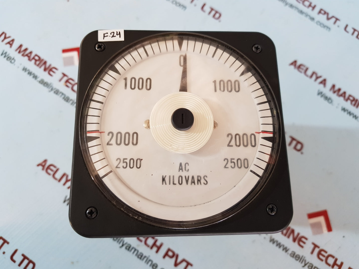 Crompton 077-31la-qq kilovars meter