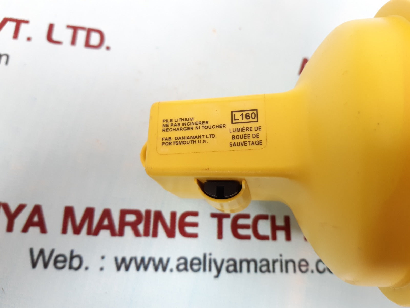 Daniamant l160 flashing lifebuoy light