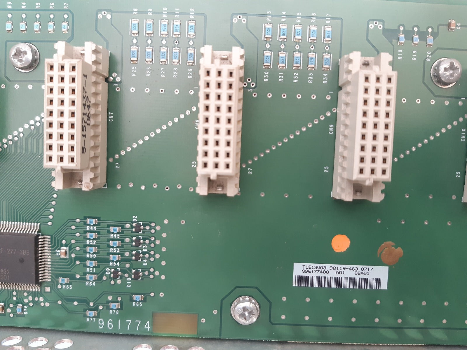 Allen-bradley Slc 500 1746-a13 Ser B 13-slot Rack 1746-a13
