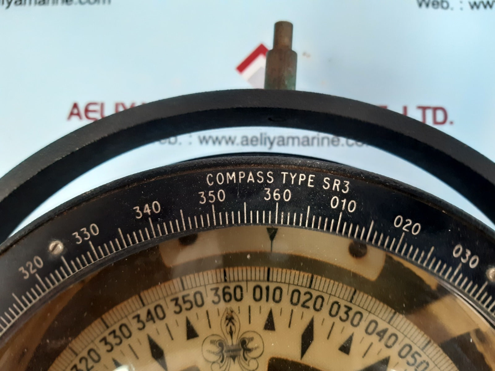 John lilley & gillie sr3 compass