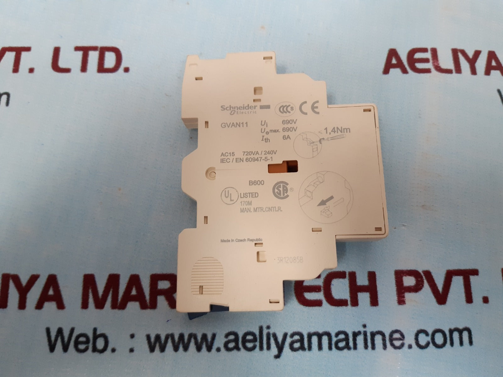 Schneider gvan11 auxiliary contact block