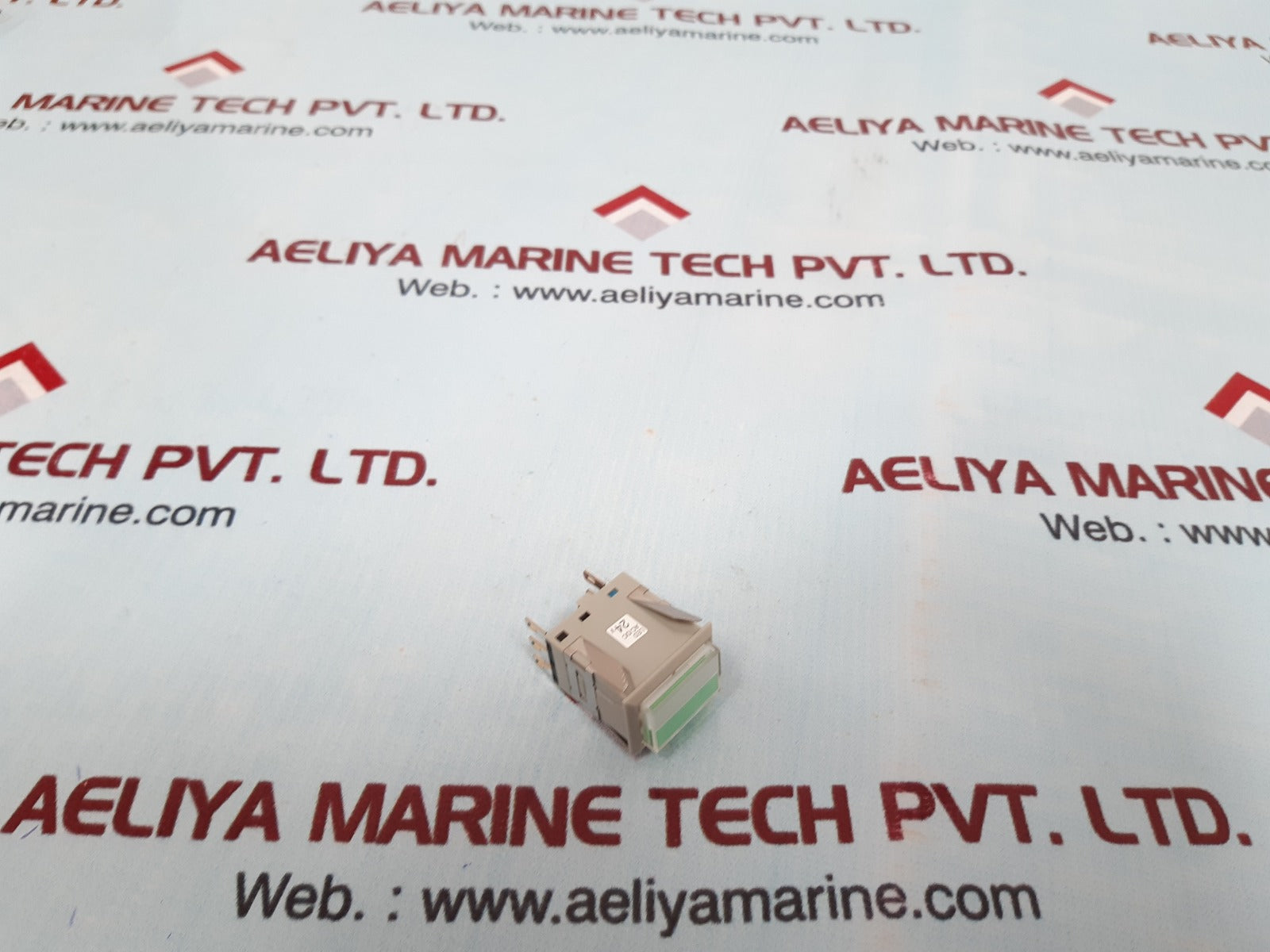 Idec ma3l-m push button switch