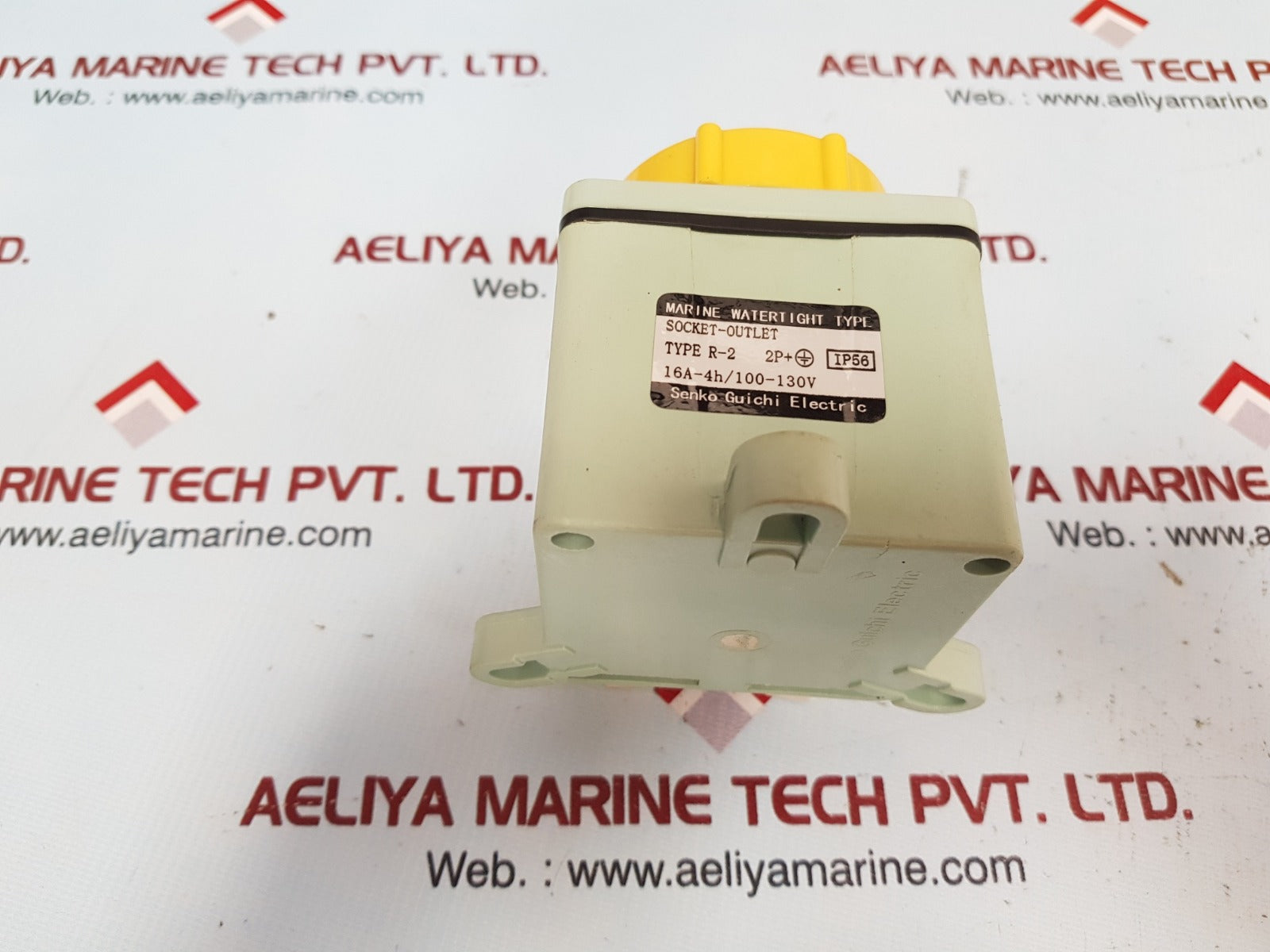 Senko guichi rl-2 2p+ socket outlet 16a-4h/100-130v