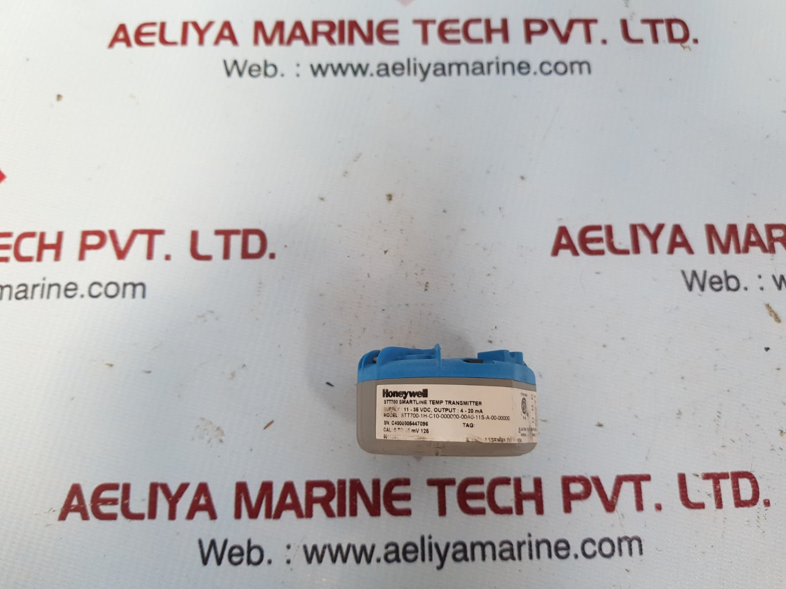 Honeywell stt700-1h-c10-000000-00a0-11s-a-00-00000 temp. transmitter