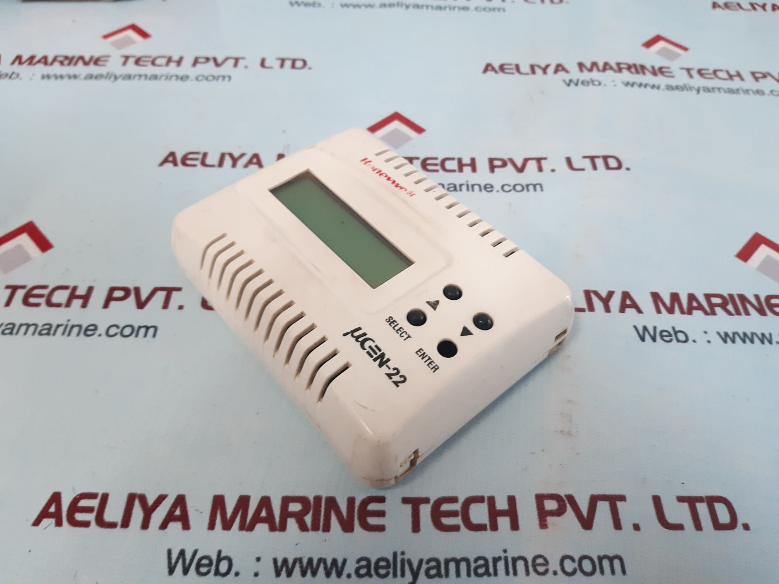 Honeywell ucen-22 temperature controller