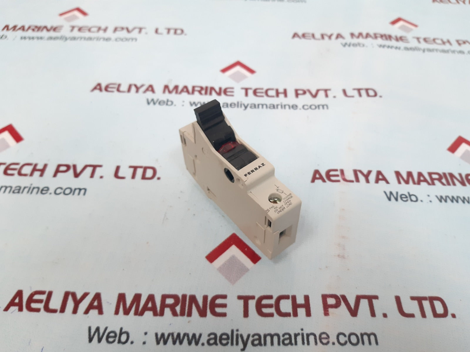Ferraz st10 690v 32a fuse holder