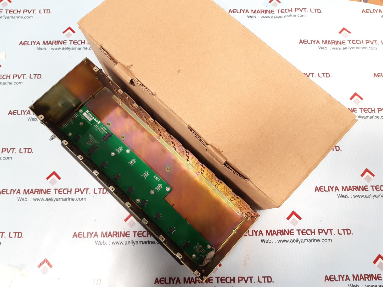 Honeywell 900r08-0101 8 i/o slot rack controller