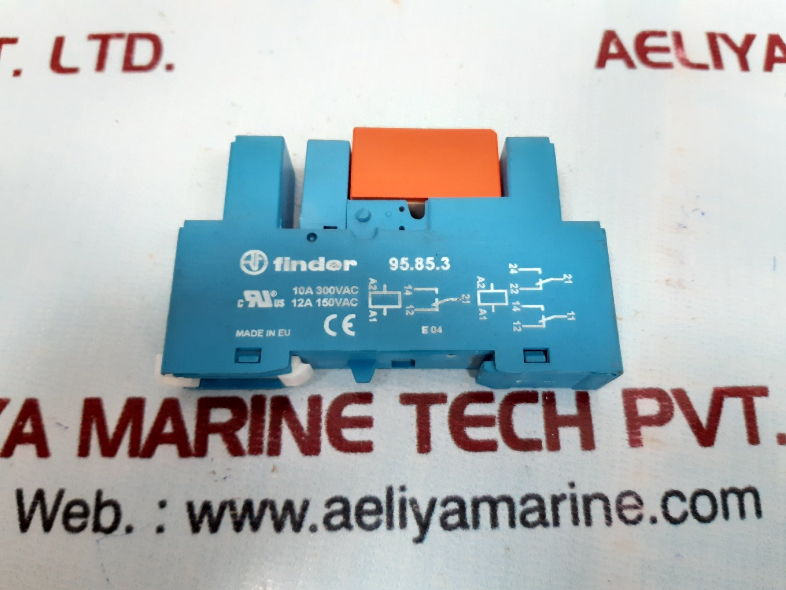 Finder 95.85.3 socket