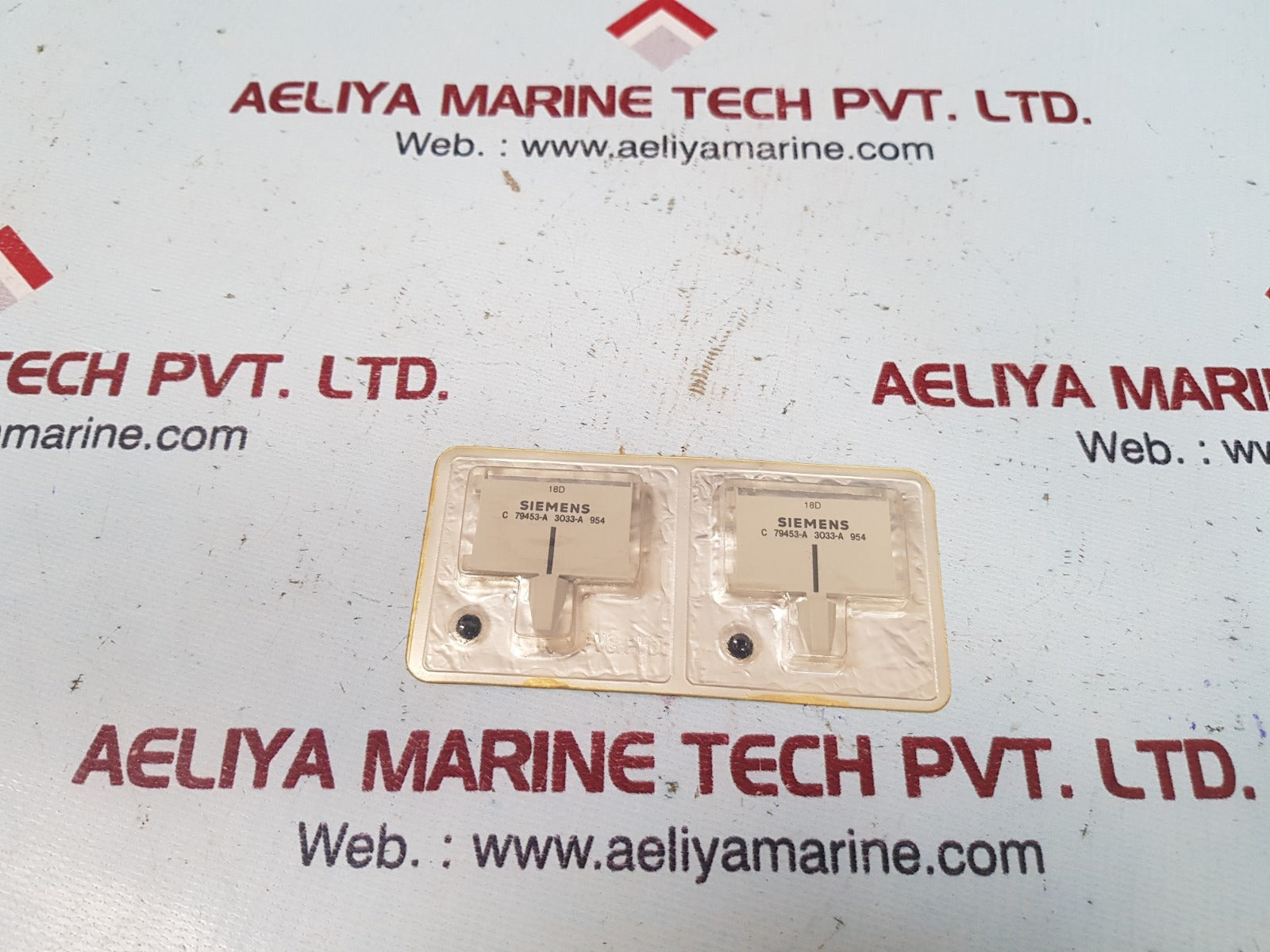 Set of 2x Siemens 18d c 79453-a 3033-a 954
