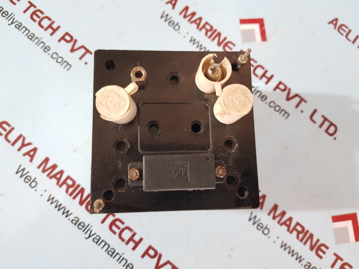 Yt F96-cosb power factor table 0.5c-1.0.5l