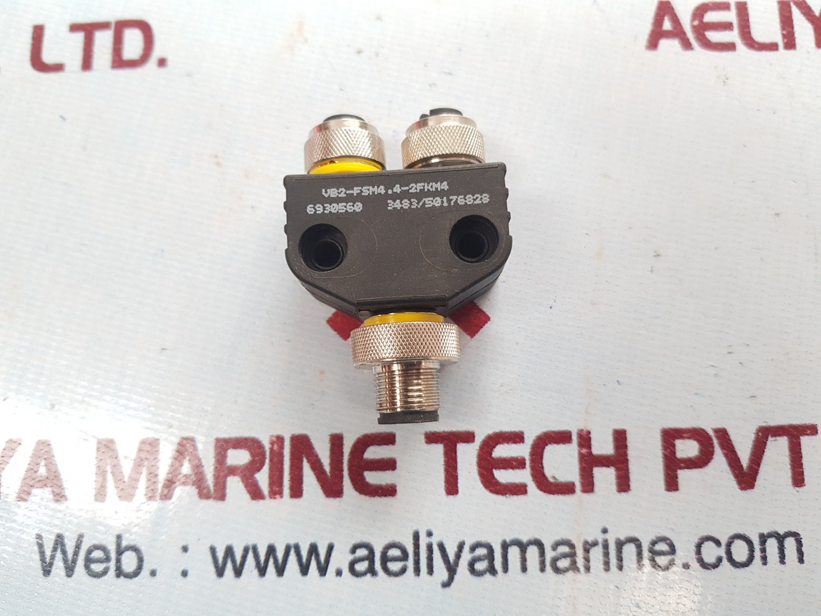 Turck vb2-fsm4.4-2fkm4 twin junction connector