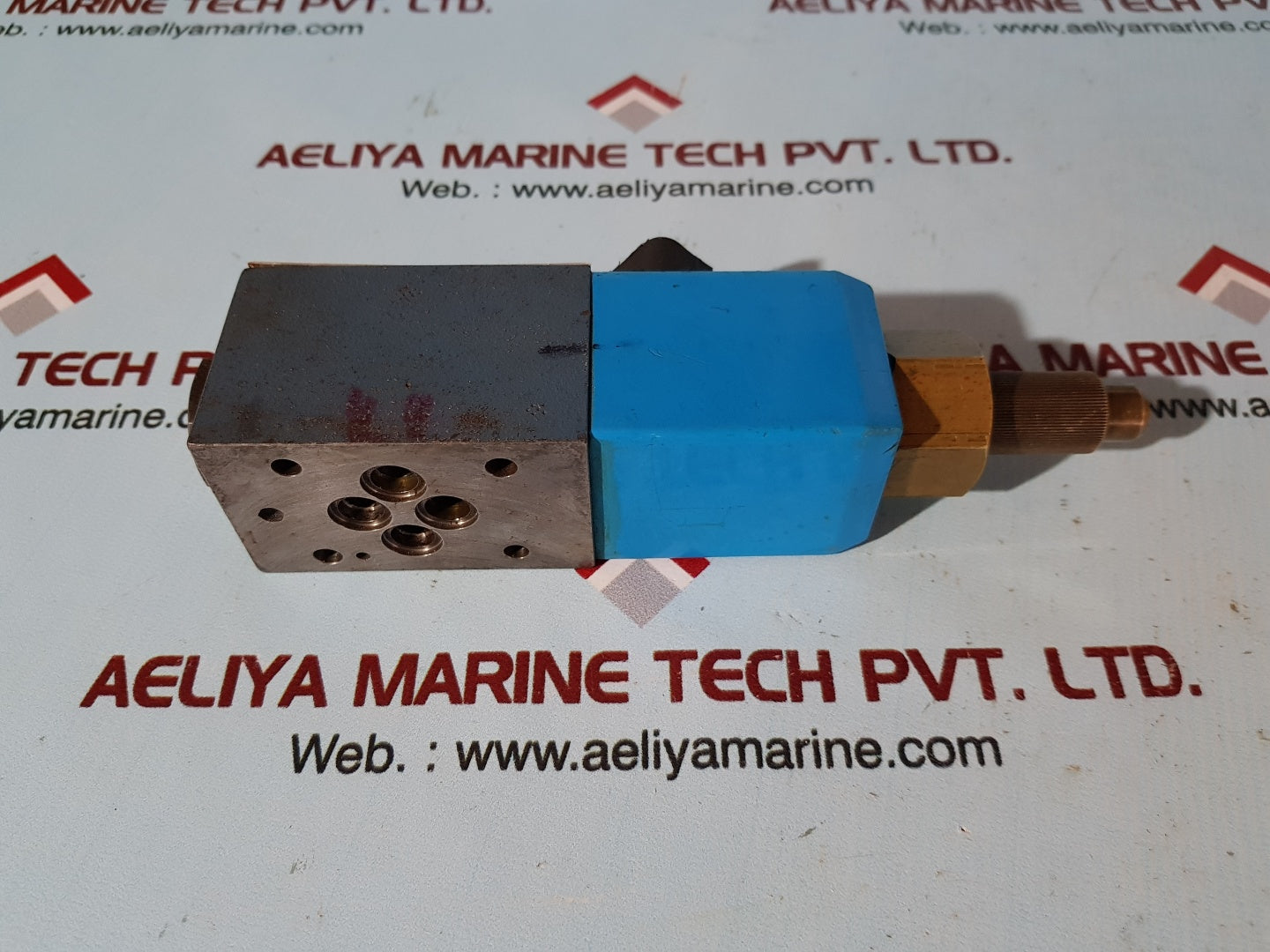 Eaton vickers dg4v 3s 2a m u h5 60 directional control valve