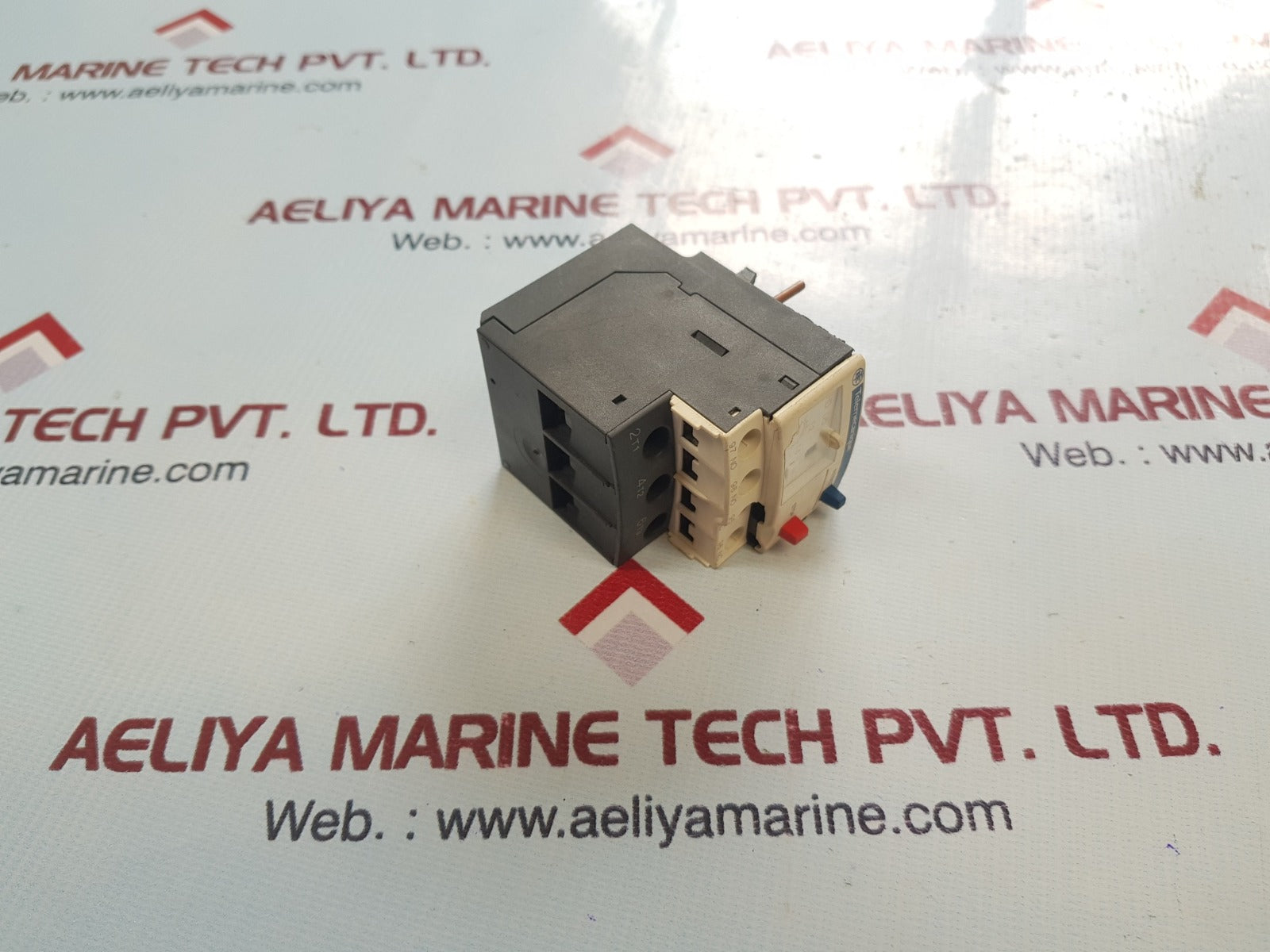 Schneider electric/telemecanique lrd 06 overload relay