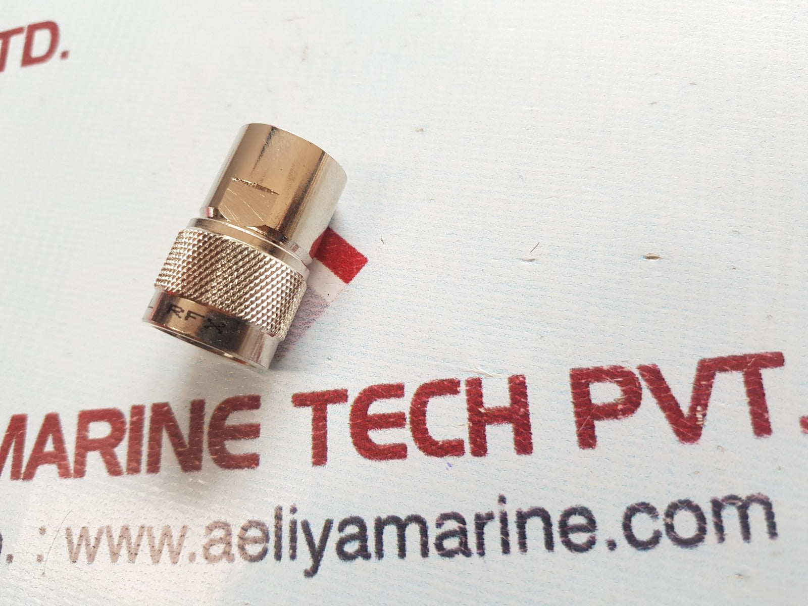 Amphenol n plug 82-202-10p1 straight crimp plug connector