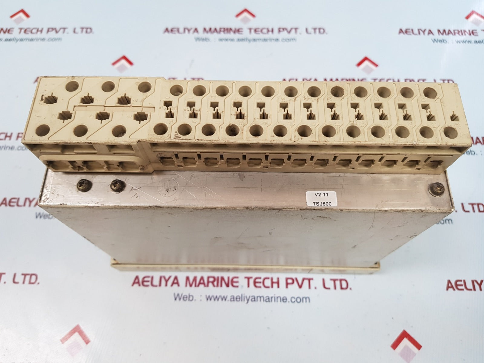 Siemens 7sj6005-4ea00-0da0 overcurrent protection relay 50,60 hz